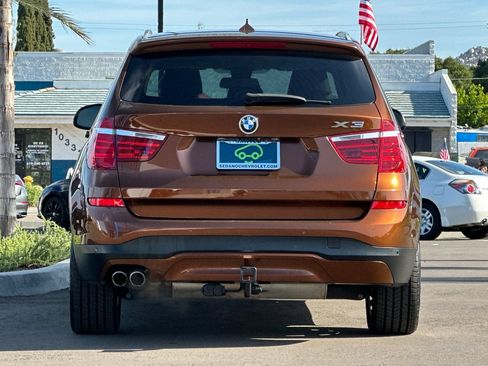 Used 2017 BMW X3 sDrive28i RWD image 5