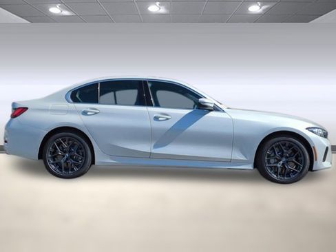 Used 2025 BMW 330i xDrive Sedan w/ Convenience Package image 8
