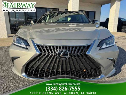 Used 2023 Lexus ES 350 w/ Premium Package image 3