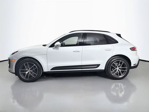 Certified 2026 Porsche Macan S AWD/4WD image 2