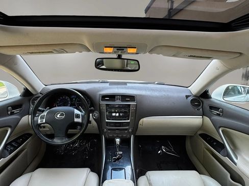 Used 2011 Lexus IS 250 RWD image 20