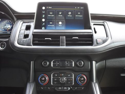 Used 2022 Chevrolet Tahoe Z71 w/ Luxury Package image 18