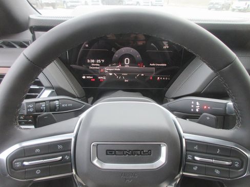 New 2026 GMC Yukon Denali image 19