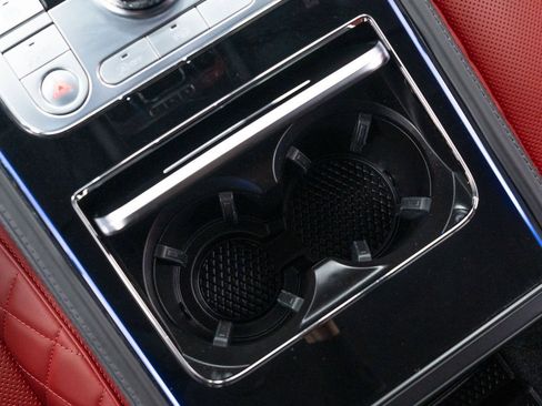 Used 2023 Bentley Continental GT Azure image 38