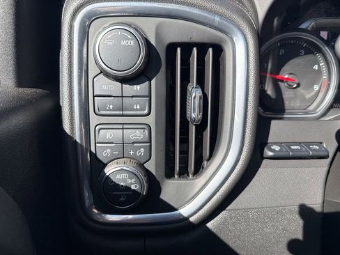 Used 2023 Chevrolet Silverado 3500 High Country w/ Technology Package image 25