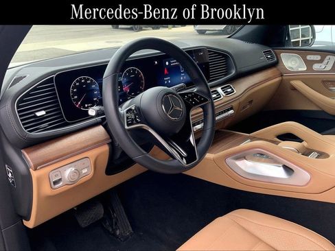 Certified 2026 Mercedes-Benz GLS 450 4MATIC image 17