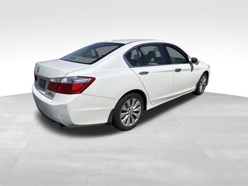 Used 2013 Honda Accord Touring image 7