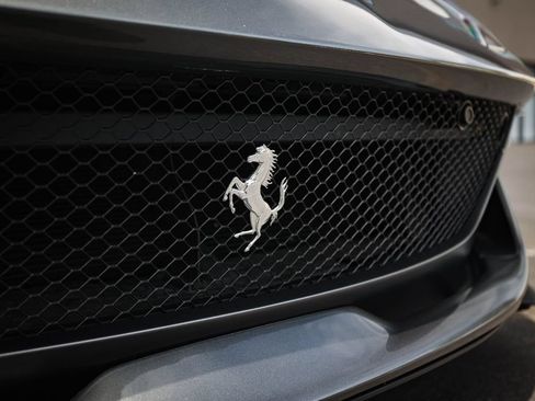 Certified 2022 Ferrari 812 GTS RWD image 13