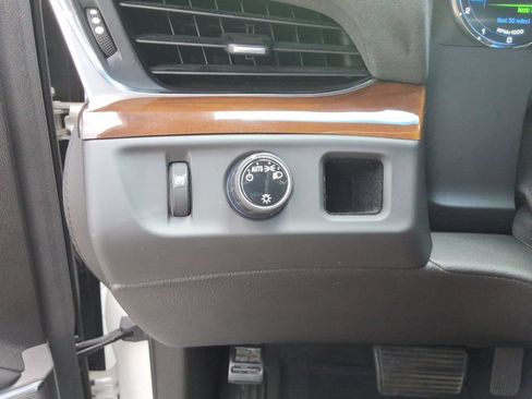 Certified 2016 Cadillac Escalade ESV 2WD image 34