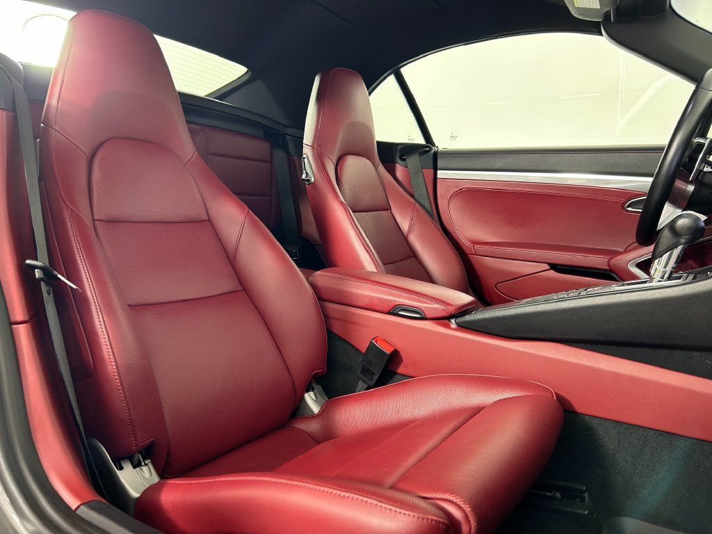 Certified 2019 Porsche 911 Carrera RWD image 22