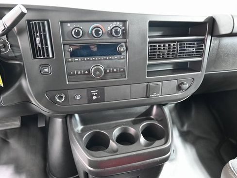 Used 2019 GMC Savana 2500 w/ Driver Convenience Package image 13