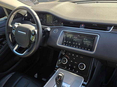 Used 2020 Land Rover Range Rover Evoque S image 12