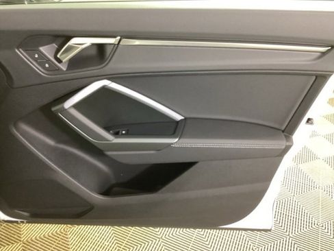 Used 2025 Audi Q3 2.0T Premium w/ Convenience Package image 20