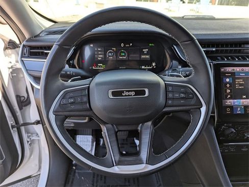 Used 2023 Jeep Grand Cherokee 4WD 4xe w/ Luxury Tech Group II image 10