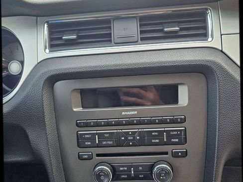 Used 2012 Ford Mustang Premium image 23