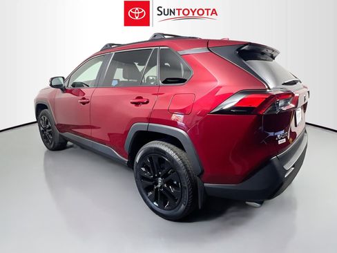 Used 2025 Toyota RAV4 XLE Premium FWD image 6