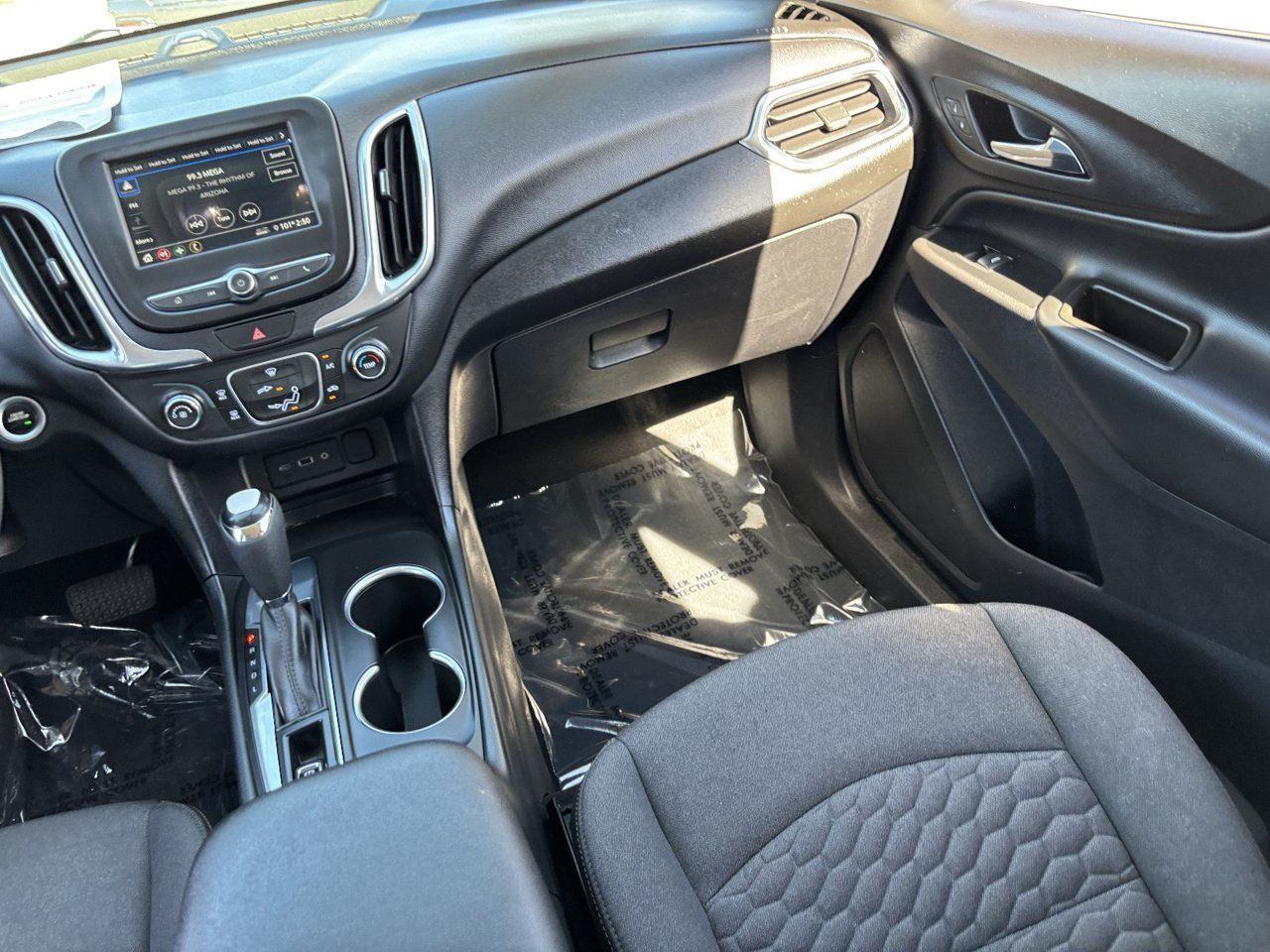 Used 2019 Chevrolet Equinox LT FWD image 14