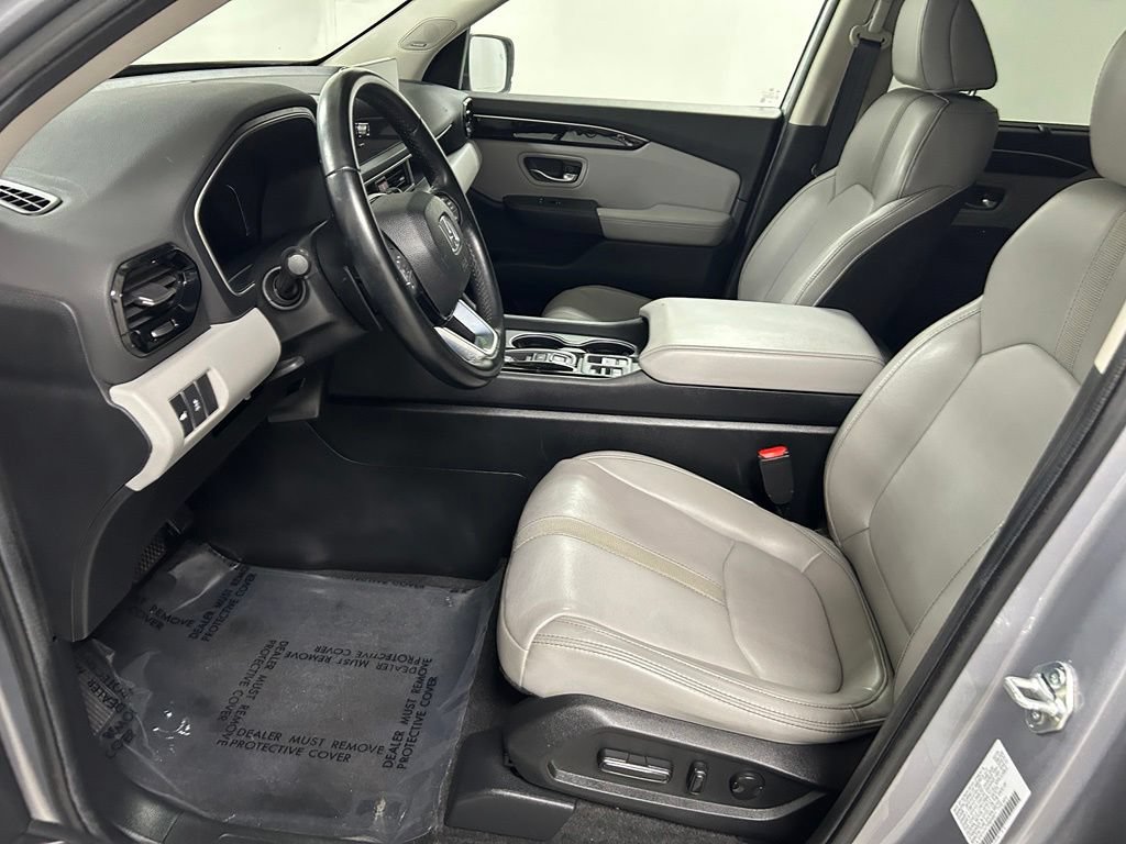 Certified 2024 Honda Pilot Touring image 12