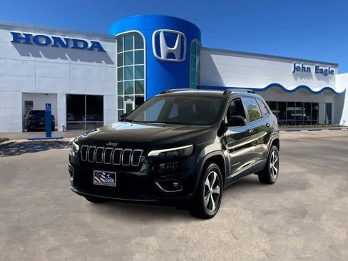 Used 2022 Jeep Cherokee Limited image 1