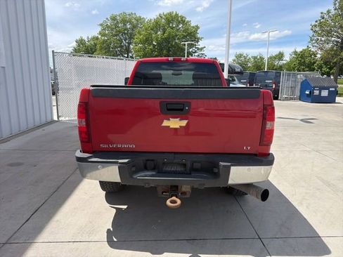 Used 2011 Chevrolet Silverado 2500 LT w/ Interior Plus Package AWD/4WD image 13