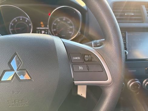 Used 2020 Mitsubishi Outlander Sport ES image 21