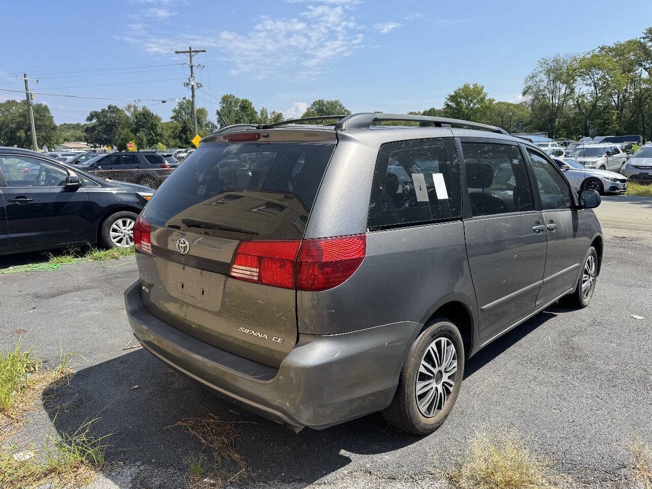 Used 2005 Toyota Sienna CE w/ CE Pkg 1 FWD image 5