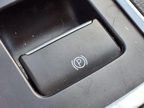 Used 2018 Ford Escape SEL w/ Ford Safe & Smart Package image 24