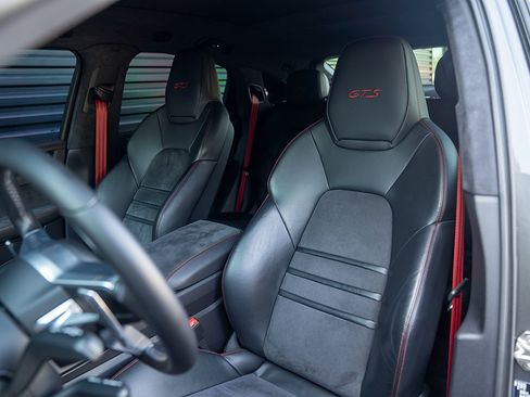 Certified 2023 Porsche Cayenne GTS AWD/4WD image 5