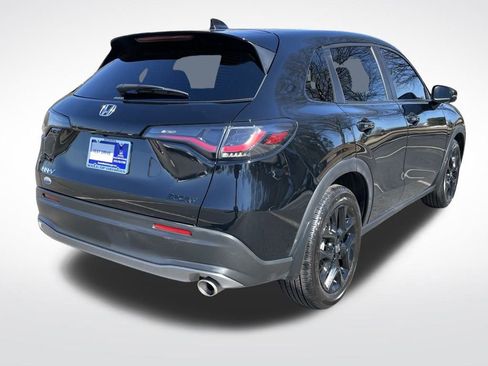 Certified 2025 Honda HR-V Sport image 6