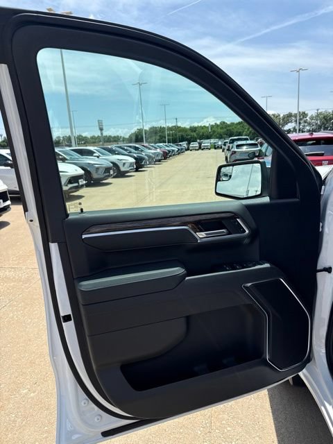 New 2026 GMC Sierra 1500 SLE w/ Preferred Package AWD/4WD image 9