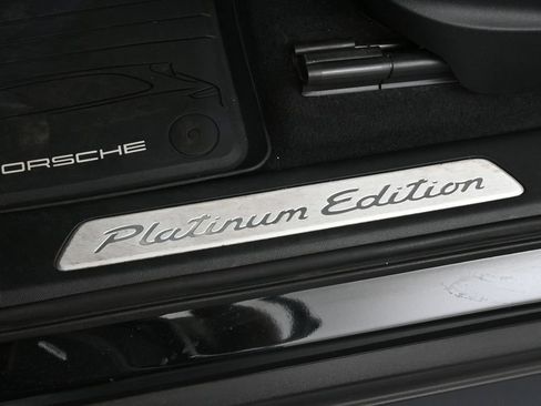 Certified 2023 Porsche Cayenne S Platinum AWD/4WD image 16