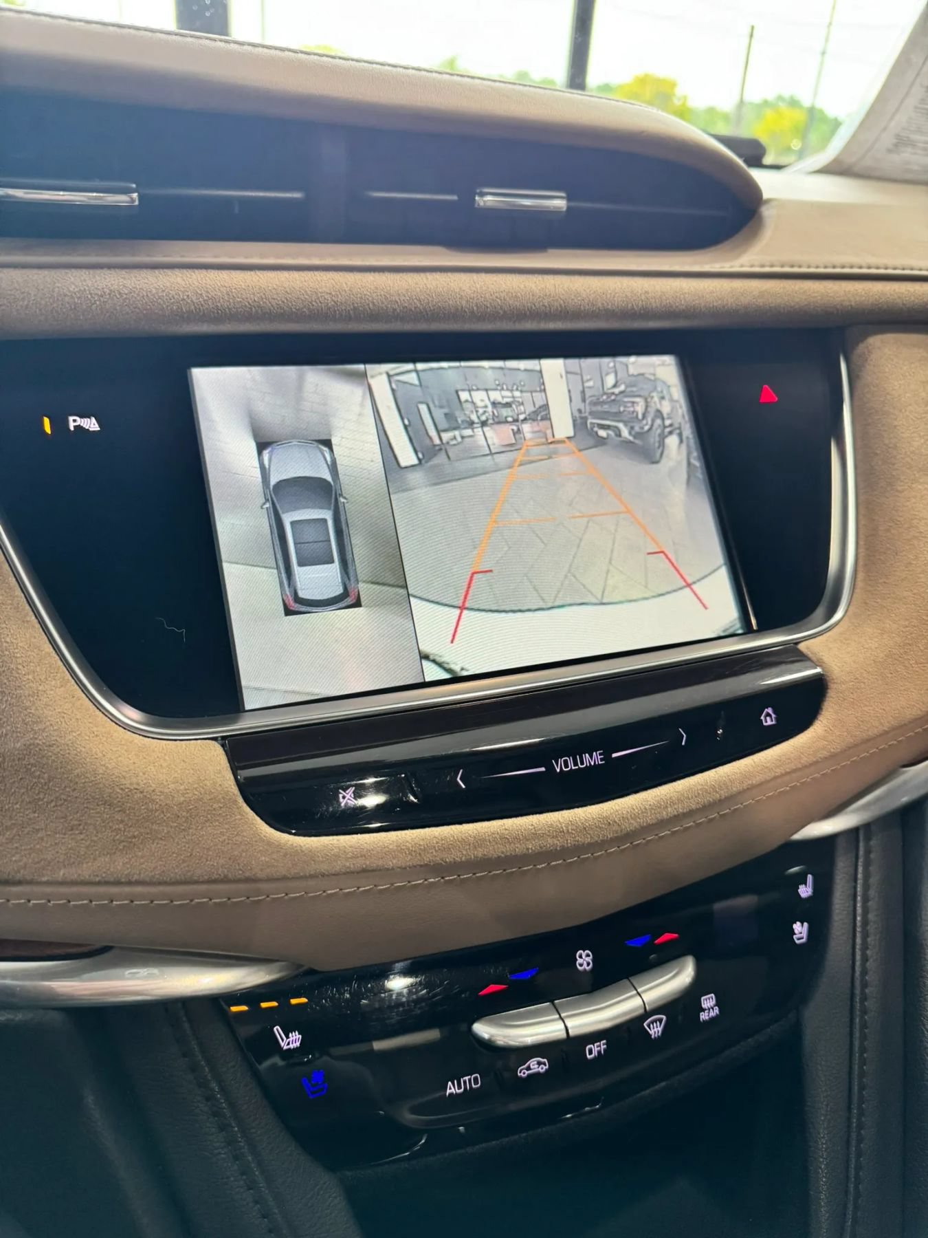 Used 2017 Cadillac XT5 Platinum AWD/4WD image 30