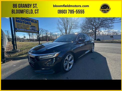 Used 2018 Honda Accord Touring image 1