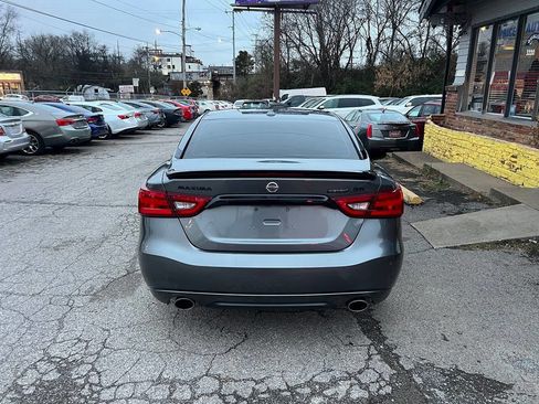 Used 2018 Nissan Maxima SR w/ Midnight Edition image 4