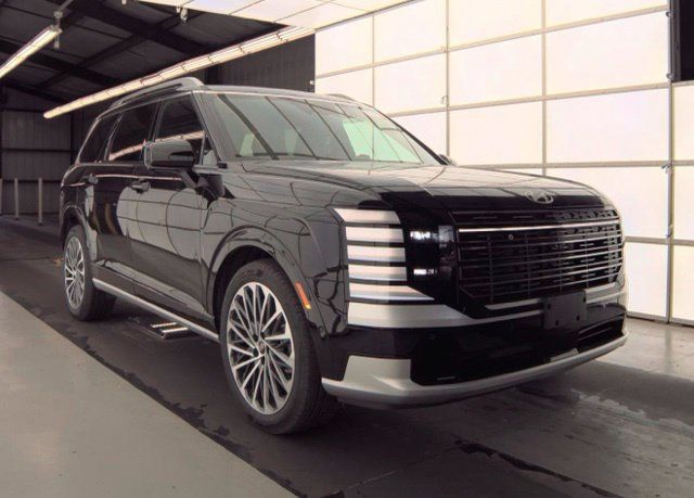 Used 2026 Hyundai Palisade Calligraphy AWD/4WD image 3