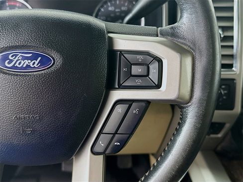 Used 2017 Ford F250 Lariat w/ FX4 Off-Road Package image 27