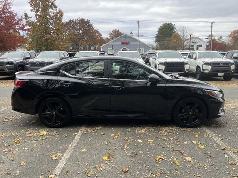 Used 2023 Nissan Sentra SR w/ Midnight Edition Package image 4