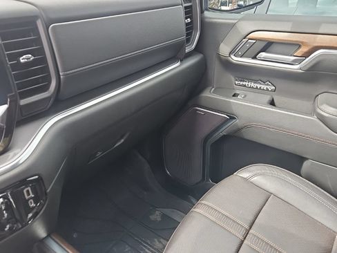 Used 2023 Chevrolet Silverado 1500 High Country w/ High Country Premium Package AWD/4WD image 22