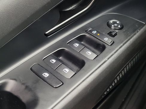 Used 2025 Hyundai Elantra Sport FWD image 27