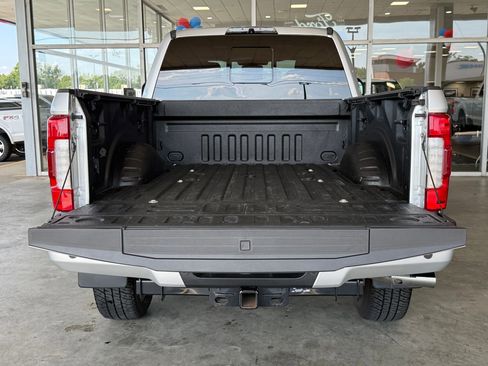 Used 2018 Ford F350 Platinum w/ Platinum Ultimate Package AWD/4WD image 35