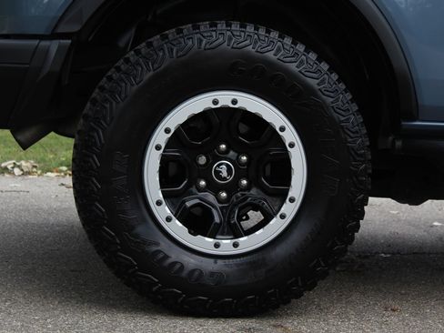 Used 2023 Ford Bronco Badlands AWD/4WD image 29