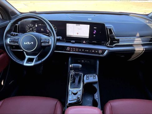 Certified 2024 Kia Sportage SX image 9