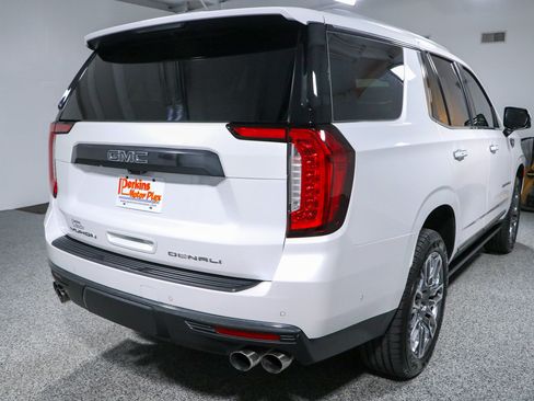 Used 2024 GMC Yukon Denali Ultimate AWD/4WD image 7