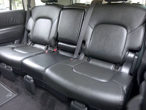 Used 2021 Nissan Armada SV RWD image 11