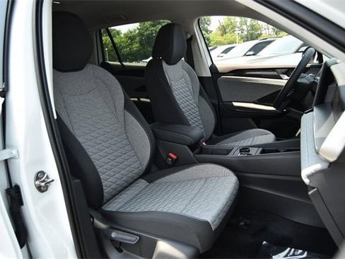 New 2025 Volkswagen Tiguan S image 17