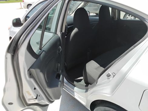 Used 2015 Nissan Versa S Plus image 9