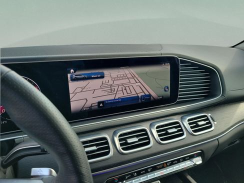 Certified 2026 Mercedes-Benz GLS 450 4MATIC image 21