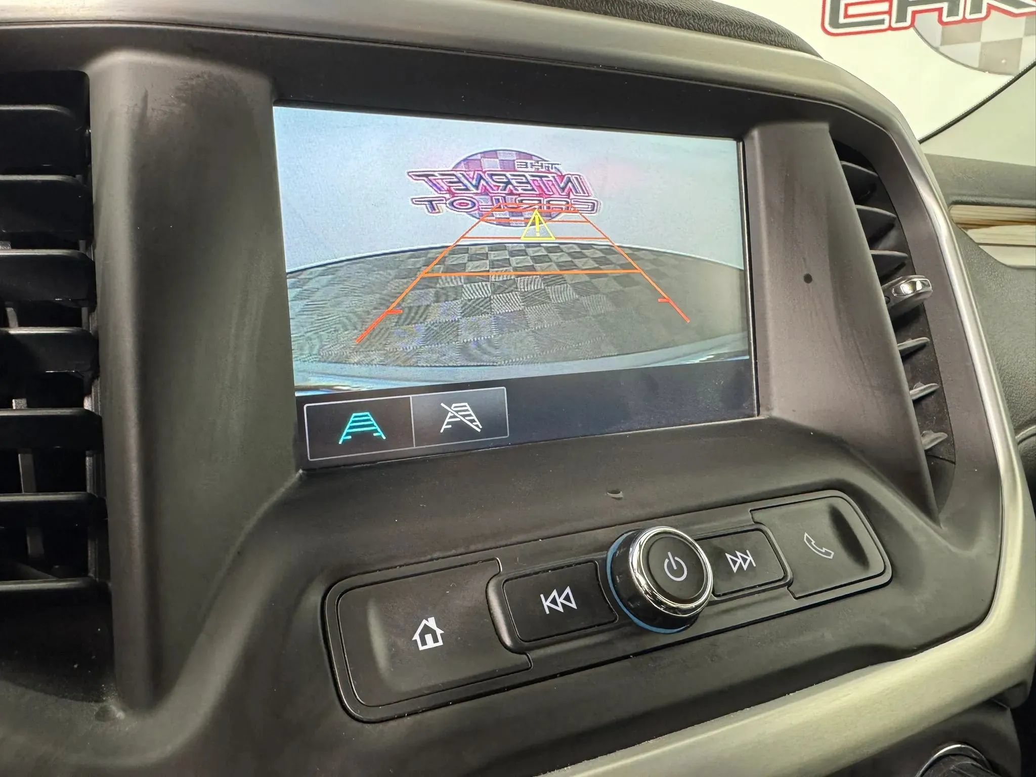 Used 2017 GMC Acadia SLE w/ Driver Alert Package I AWD/4WD image 18