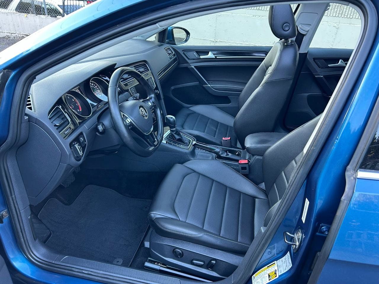 Used 2017 Volkswagen Golf SEL FWD image 9