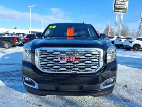 Used 2020 GMC Yukon Denali image 2
